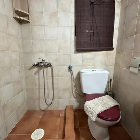 Apartment Traditional Wooden *