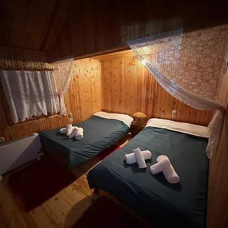 Traditional Wooden * Koutsodímos